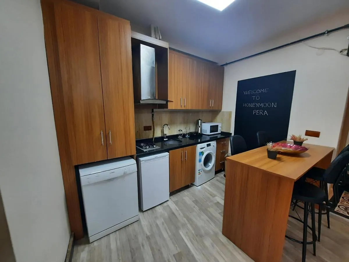 Moon Pera Suites Istanbul Apartment